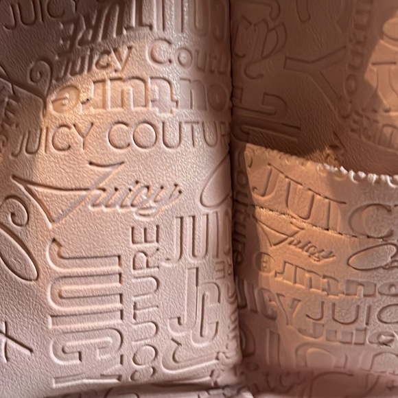 Juicy Couture Word Search TFY Our Zips Say It All Pink Backpack Flaws - Picture 5 of 10